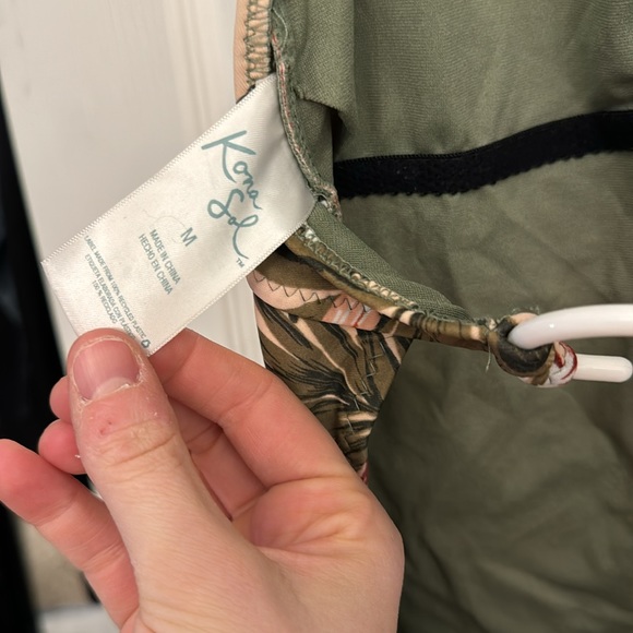 Flowered One Piece - Picture 4 of 4